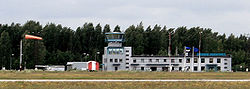 Pärnu airport terminal 20080610.jpg